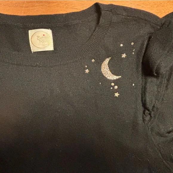 Delbie sweather like new - Picture 3 of 4